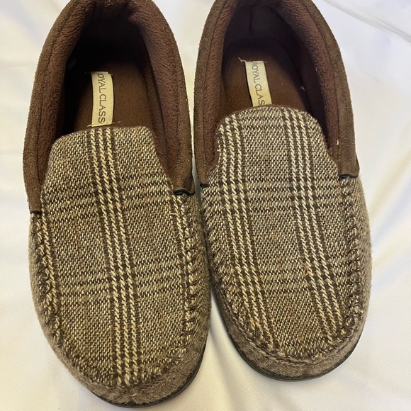 Brown Textured Fabric Slip-On Slippers - Picture 1 of 5